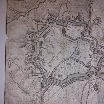 Mapa antiguo siglo XVIII Menin Menen Flandes Bélgica 1744 DATADO Basire Tindal Rapin