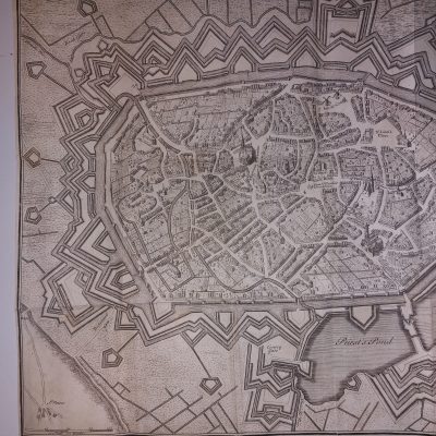 Mapa antiguo Siglo XVIII Ciudad de Mons Valonia Bélgica [1745] Basire Tindal Rapin