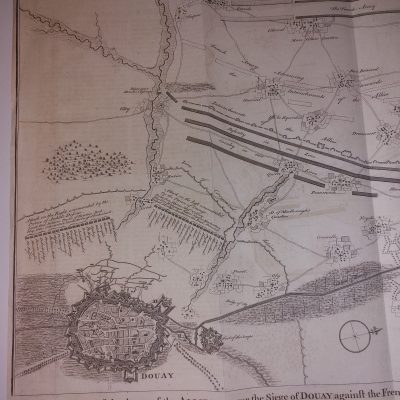 Mapa antiguo siglo XVIII Douay Douai Lille Nord Pas de Calais Francia [1744] Basire Tindal Rapin